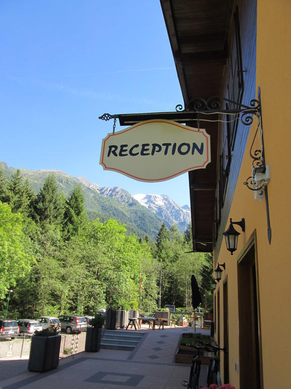 Chalet Presanella Temù Exterior foto