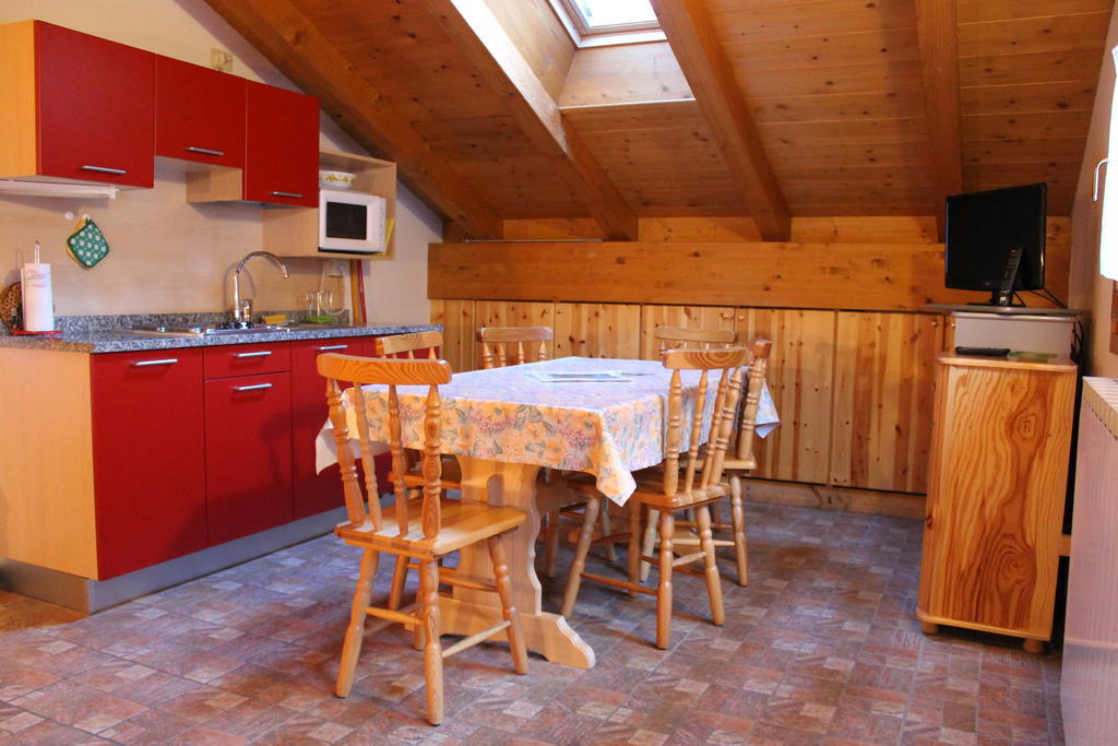 Chalet Presanella Temù Habitación foto